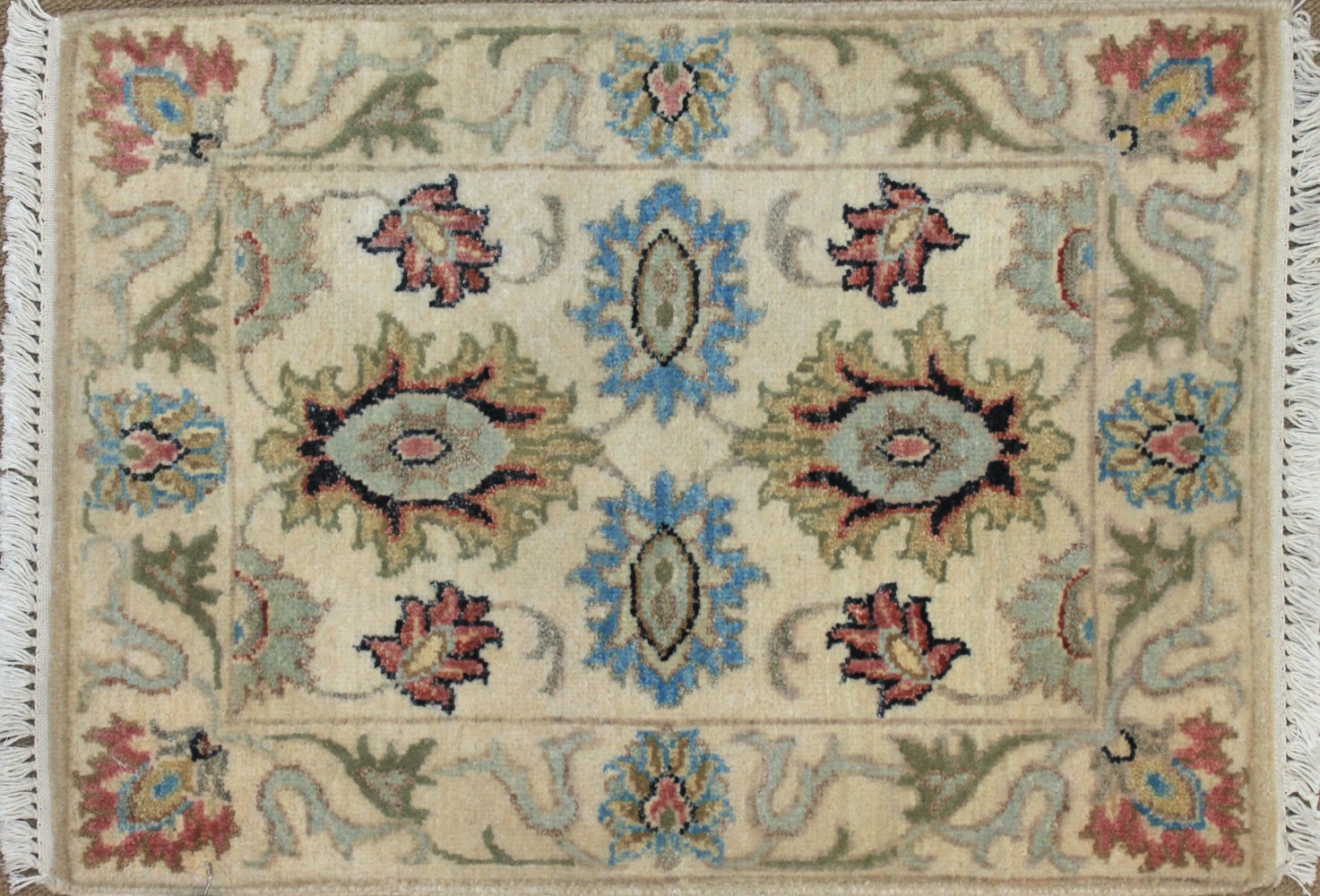 1.6X2 & Smaller Oriental Hand Knotted Wool Area Rug - MR025499