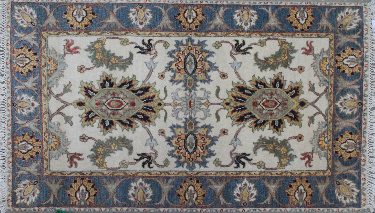 2X4 Traditional Hand Knotted Wool Area Rug - MR025646