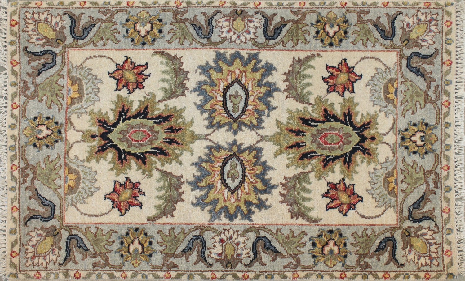 2X3 Traditional Hand Knotted Wool Area Rug - MR028223