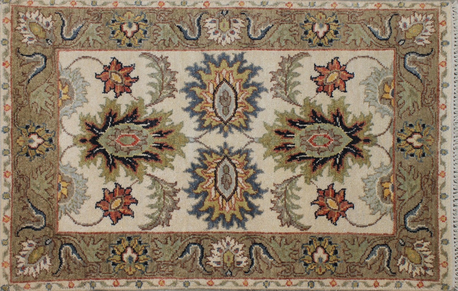 2X3 Traditional Hand Knotted Wool Area Rug - MR028739