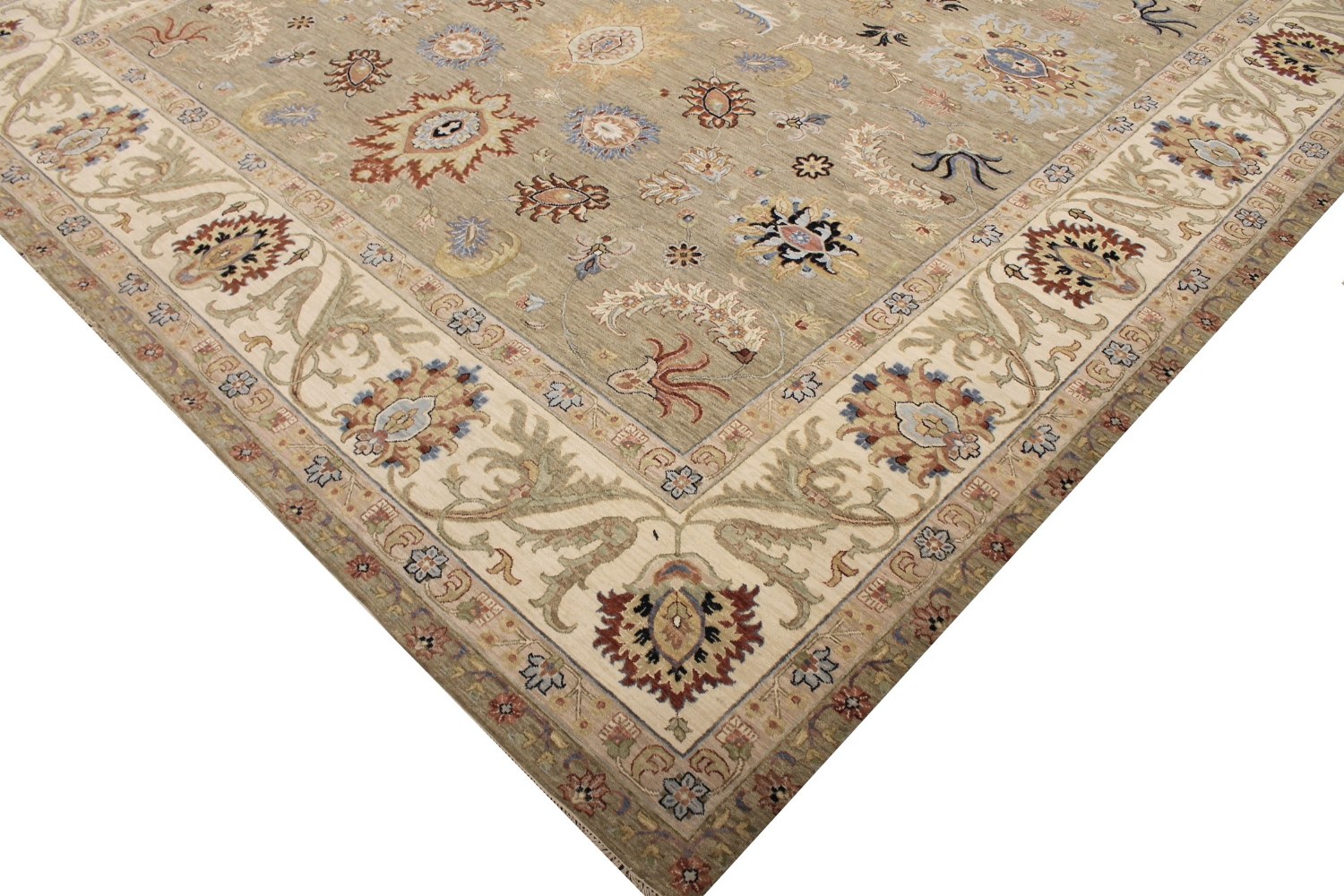 OVERSIZE Traditional Hand Knotted Wool Area Rug - MR029159