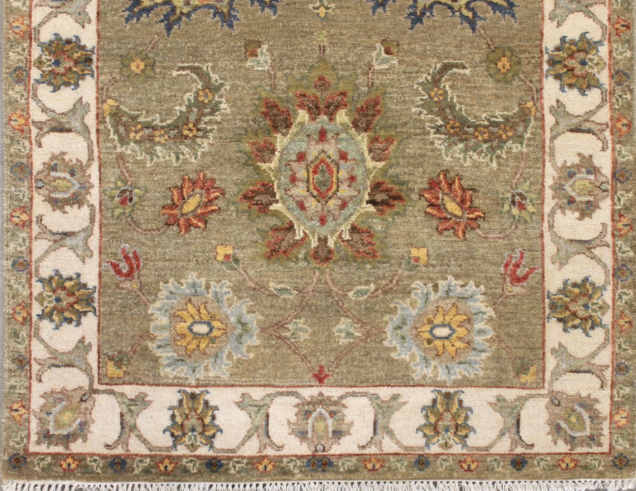 3x5 Traditional Hand Knotted Wool Area Rug - MR029323