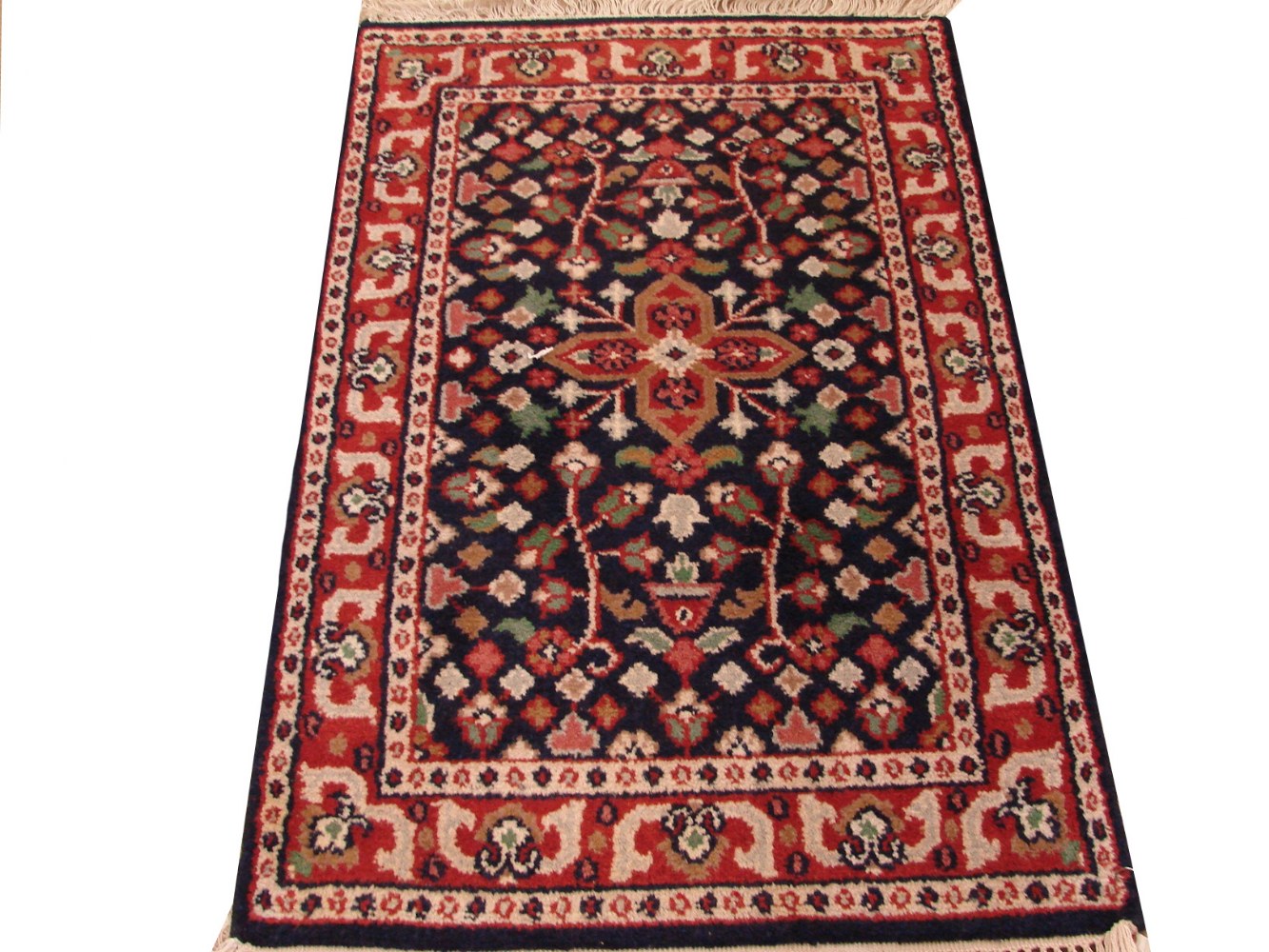 2X4 Traditional Hand Knotted Wool Area Rug - MR0584
