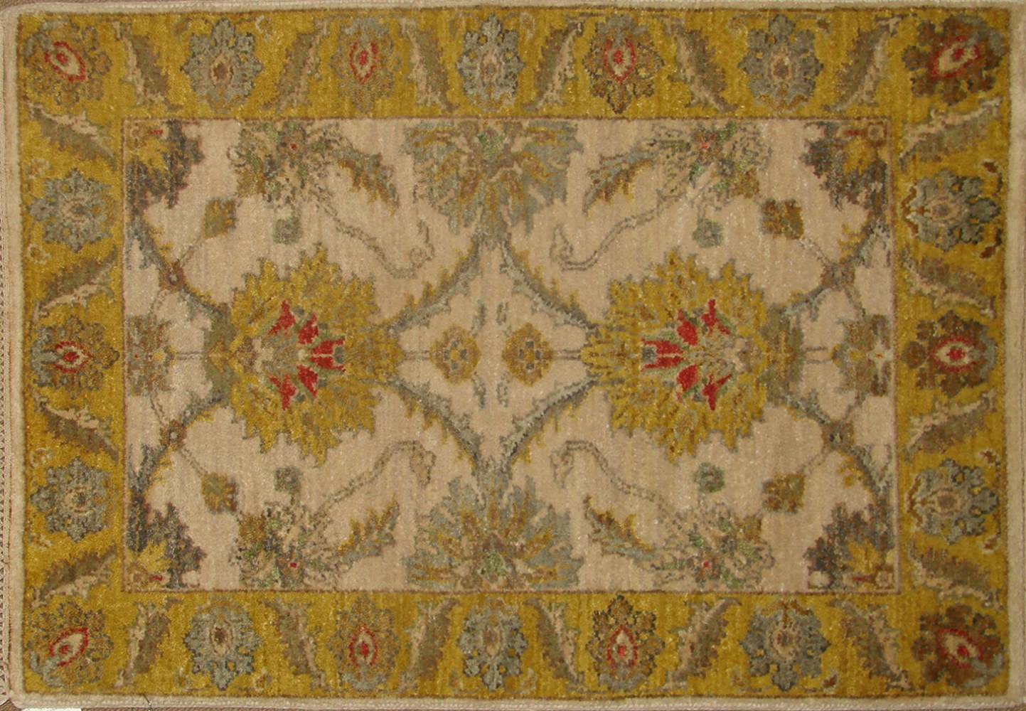 2X3 Traditional Hand Knotted Wool Area Rug - MR18681